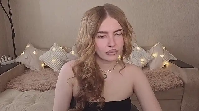 ViolettaLopez online show from March 2026 12:32:01 PM