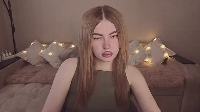 ViolettaLopez online show from April 2026 02:26:01 PM