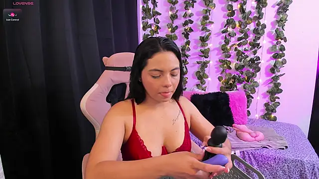 ashley morgan 18 online show from September 2025 02:26:01 AM