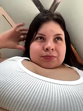 AshlyRouse online show from December 2025 06:58:01 PM