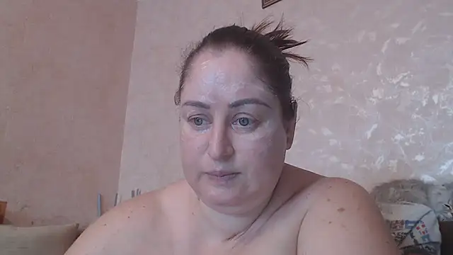 Amy August online show from February 2025 09:44:01 AM