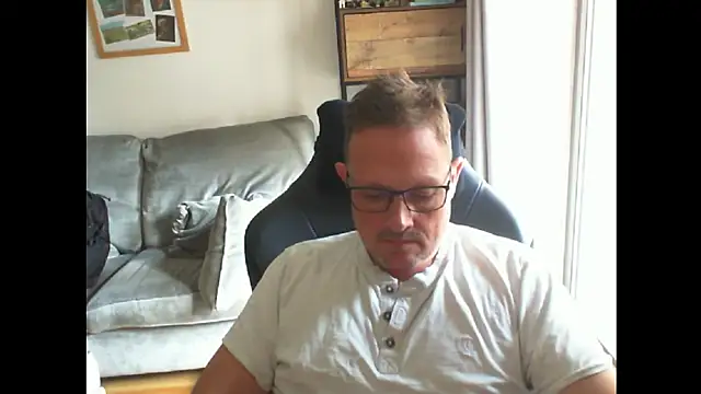 Snapshot of ZebedeePirate chatting on March 2025 04:04:02 PM ZebedeePirate online show from March 2025 04:04:02 PM