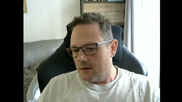 Snapshot of ZebedeePirate chatting on September 2025 08:52:02 AM ZebedeePirate online show from September 2025 08:52:02 AM