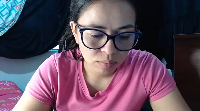 mayhott2 online show from January 2025 10:54:02 PM