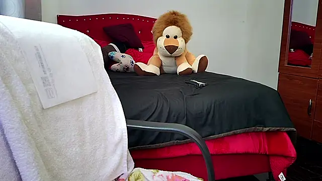 mayhott2 online show from September 2025 05:24:01 PM