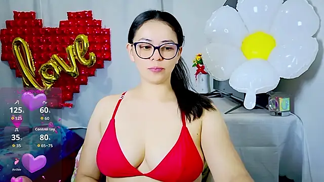 Snapshot of mayhott2 chatting on February 2026 10:17:01 PM mayhott2 online show from February 2026 10:17:01 PM