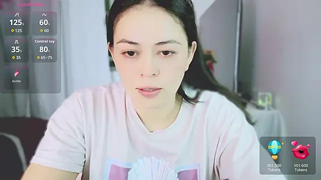 Snapshot of mayhott2 chatting on February 2026 11:27:02 PM mayhott2 online show from February 2026 11:27:02 PM