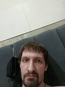 Krasav4ik4ik online show from December 2025 06:50:01 PM