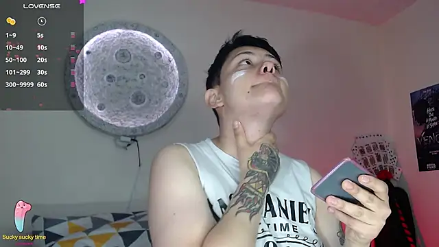 Snapshot of girl_intense444 chatting on January 2025 01:25:02 PM girl intense444 online show from January 2025 01:25:02 PM