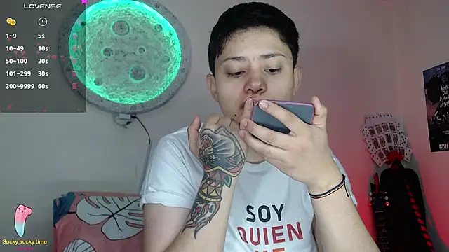 Snapshot of girl_intense444 chatting on January 2025 01:11:01 PM girl intense444 online show from January 2025 01:11:01 PM