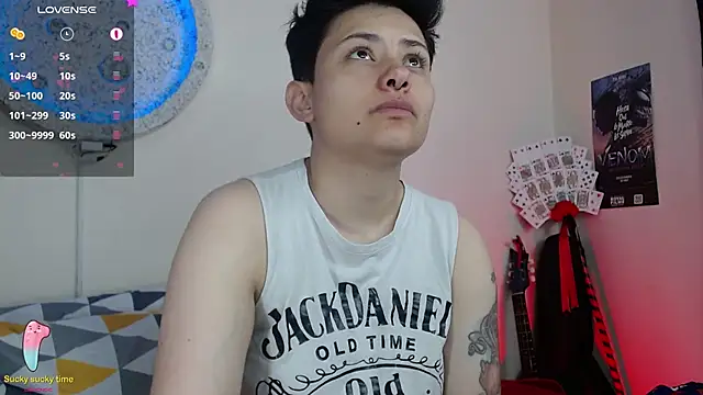 Snapshot of girl_intense444 chatting on February 2025 01:09:02 PM girl intense444 online show from February 2025 01:09:02 PM