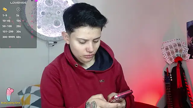 Snapshot of girl_intense444 chatting on February 2025 01:06:01 PM girl intense444 online show from February 2025 01:06:01 PM