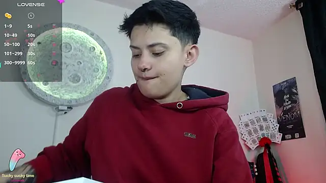 Snapshot of girl_intense444 chatting on February 2025 01:08:01 PM girl intense444 online show from February 2025 01:08:01 PM