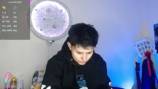 Snapshot of girl_intense444 chatting on February 2025 01:30:01 PM girl intense444 online show from February 2025 01:30:01 PM