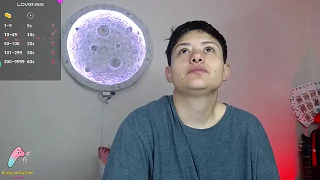 Snapshot of girl_intense444 chatting on February 2025 01:31:02 PM girl intense444 online show from February 2025 01:31:02 PM