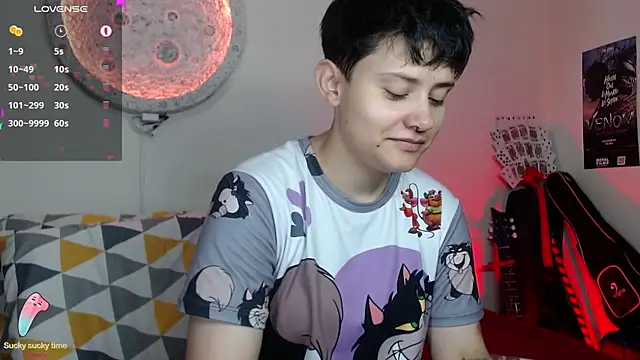 Snapshot of girl_intense444 chatting on March 2025 01:09:02 PM girl intense444 online show from March 2025 01:09:02 PM