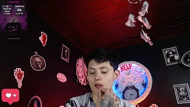 Snapshot of girl_intense444 chatting on October 2025 12:38:01 PM girl intense444 online show from October 2025 12:38:01 PM