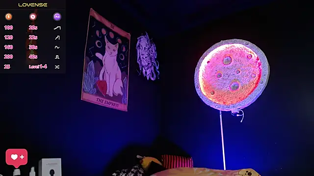 Snapshot of girl_intense444 chatting on November 2025 01:10:01 PM girl intense444 online show from November 2025 01:10:01 PM