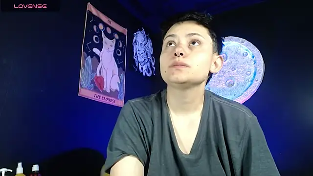 Snapshot of girl_intense444 chatting on November 2025 12:49:01 PM girl intense444 online show from November 2025 12:49:01 PM