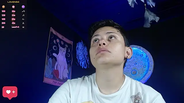 girl intense444 online show from February 2026 12:32:02 PM