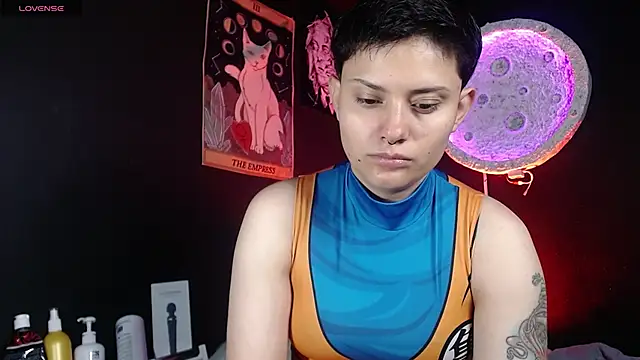Snapshot of girl_intense444 chatting on April 2026 01:23:01 PM girl intense444 online show from April 2026 01:23:01 PM