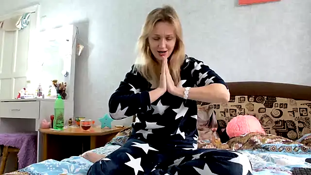 ModelEva online show from January 2025 09:47:01 AM