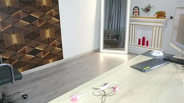 Angelalive online show from March 2025 11:44:02 AM