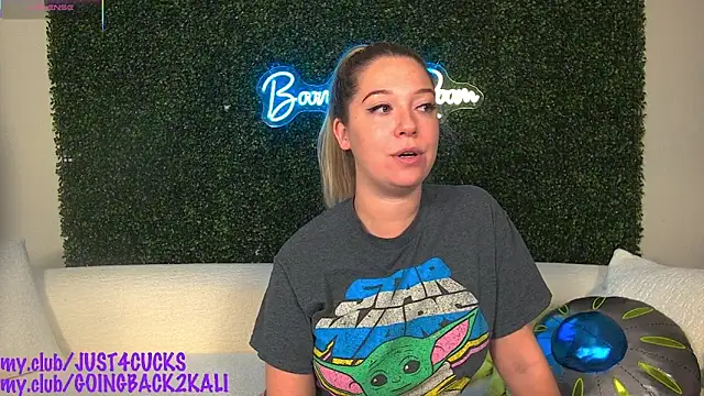 boomboomr00m online show from September 2025 07:55:02 AM