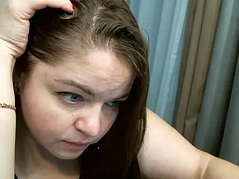 cute  cherry online show from November 2025 02:10:01 PM