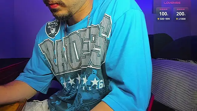 Alex smith00 online show from February 2025 11:42:02 PM