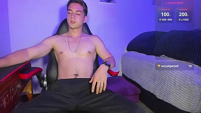 Alex smith00 online show from March 2025 02:27:02 AM