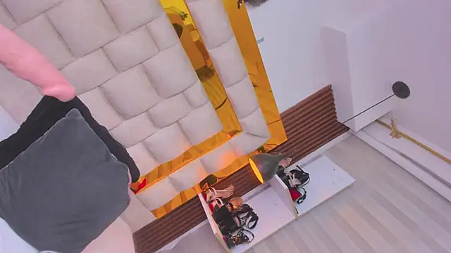 bigass monic online show from October 2025 03:21:02 AM