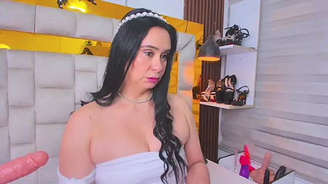 bigass monic online show from November 2025 02:12:01 AM