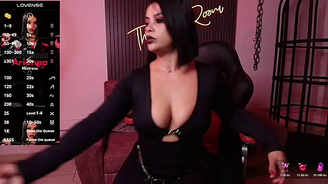 arianna smith  online show from November 2025 07:46:01 PM