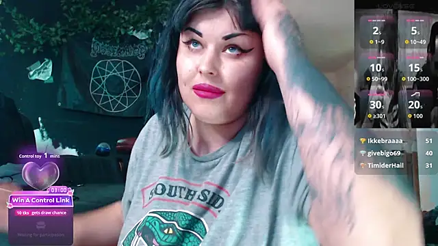 Snapshot of Psychobitch7 chatting on June 2026 10:37:02 AM Psychobitch7 online show from June 2026 10:37:02 AM