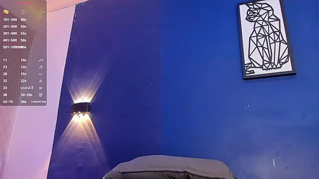 alysson 18 online show from February 2025 01:01:01 PM