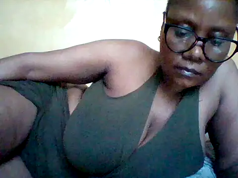 Snapshot of Africangal chatting on June 2026 08:27:02 AM Africangal online show from June 2026 08:27:02 AM