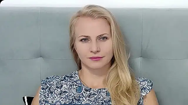 K  Adrienne online show from September 2025 05:40:01 AM