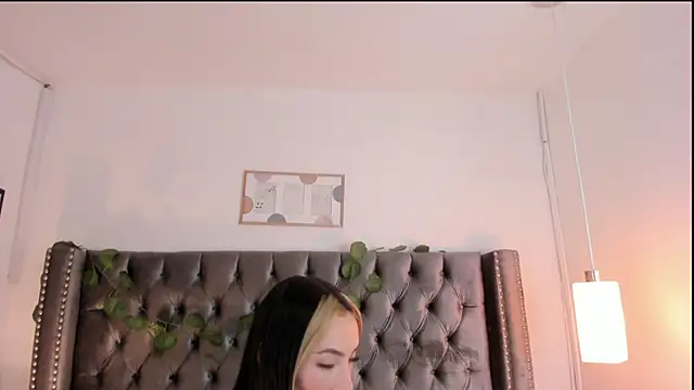 Kim Blane online show from February 2025 08:11:02 AM