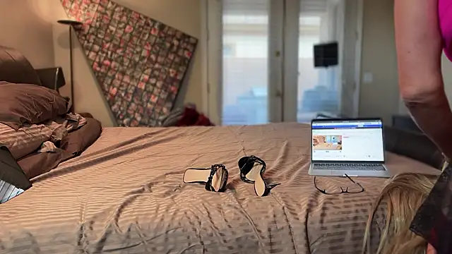 My secret01 online show from January 2025 11:22:01 PM