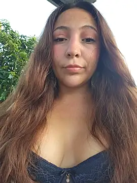 VickyHoult online show from November 2025 09:59:02 PM