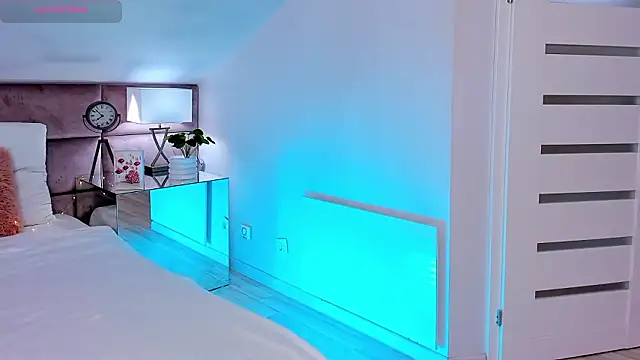 MiaMuse online show from March 2026 08:04:01 PM