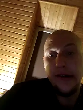 Untrhund23 online show from November 2025 10:02:01 PM