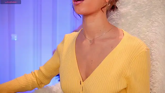 Danielle Thomas online show from January 2025 11:44:02 AM