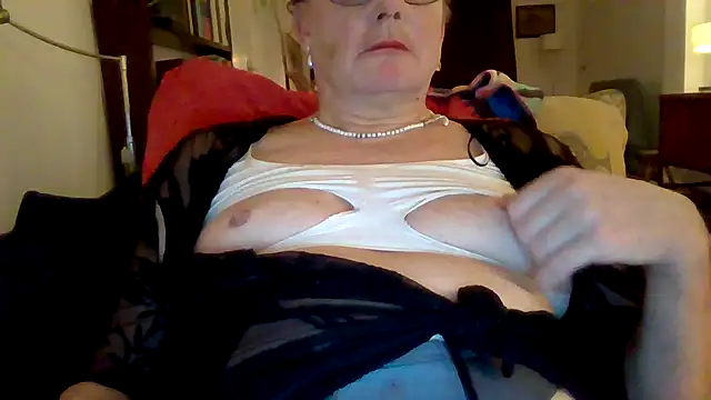 Mona-Mature online show from December 2025 11:45:01 PM