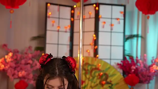 KittyCaitlin online show from February 2025 07:02:02 PM