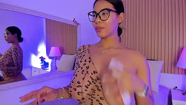 GenesisRuiz online show from March 2025 06:37:01 PM