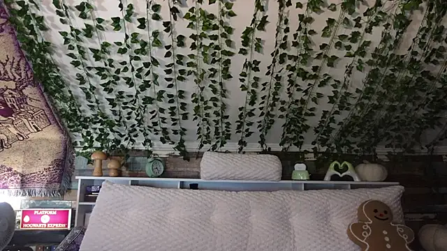 -khayaparker online show from March 2025 09:44:02 AM