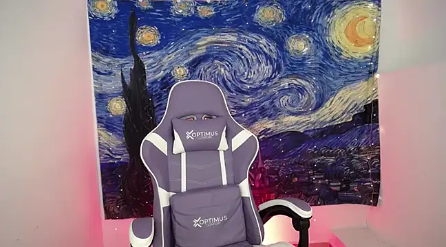 cutie and slutty online show from March 2025 03:40:01 PM