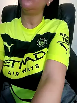 Snapshot of Queen_sousou chatting on January 2025 10:13:02 PM Queen sousou online show from January 2025 10:13:02 PM